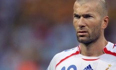 ac米兰官网-拉塞尔关键制胜，威廉姆斯上演惊天翻盘，红牛王朝的裂缝与新生力量的崛起