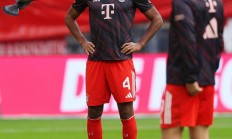 米兰真人-包含拜仁慕尼黑绝杀汉堡，强势卫冕德甲榜首的词条