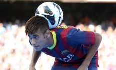 米兰体育官方网站-西甲国家德比之夜，帕尔默赛后评分拉满，新星闪耀世纪对决