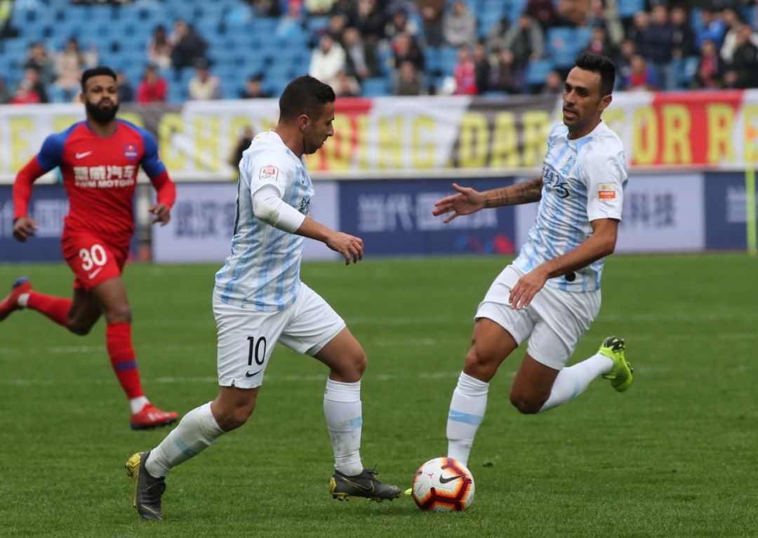 压哨进球改变天平,帮助球队获胜的简单介绍 压哨进球改变天平,帮助球队获胜的简单介绍