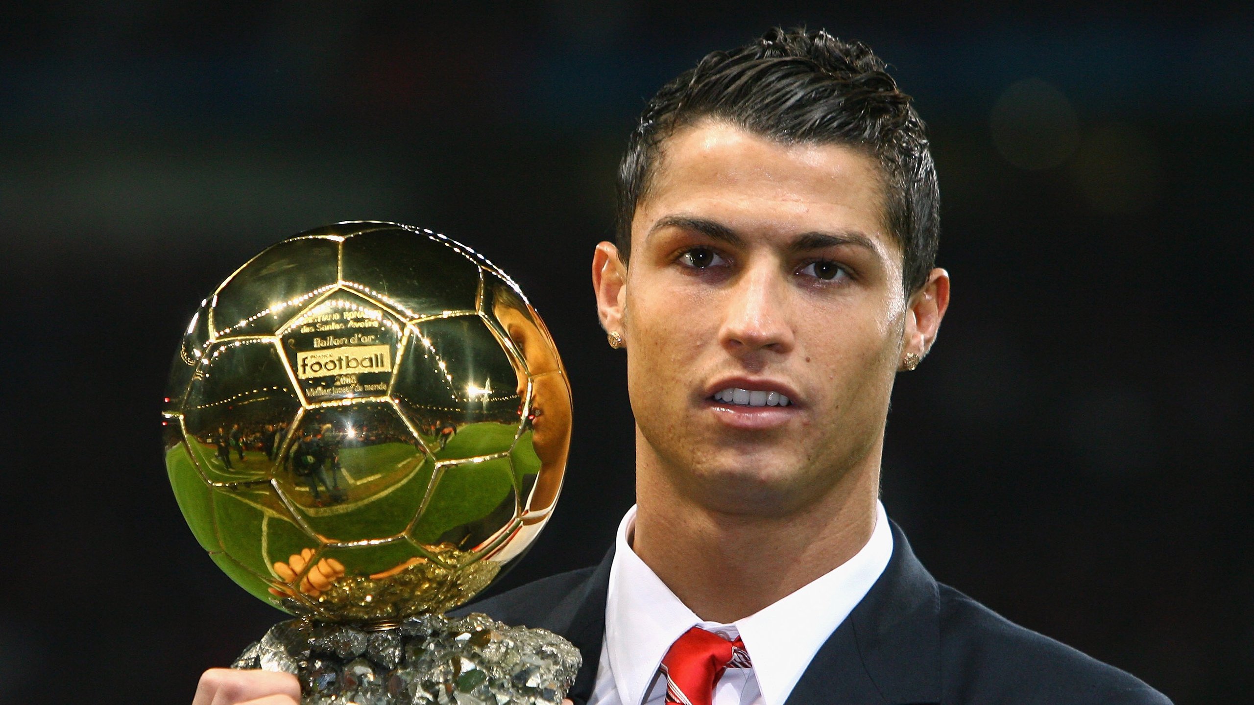 阿克爆发定乾坤，尤文生死战险胜巴拉圭