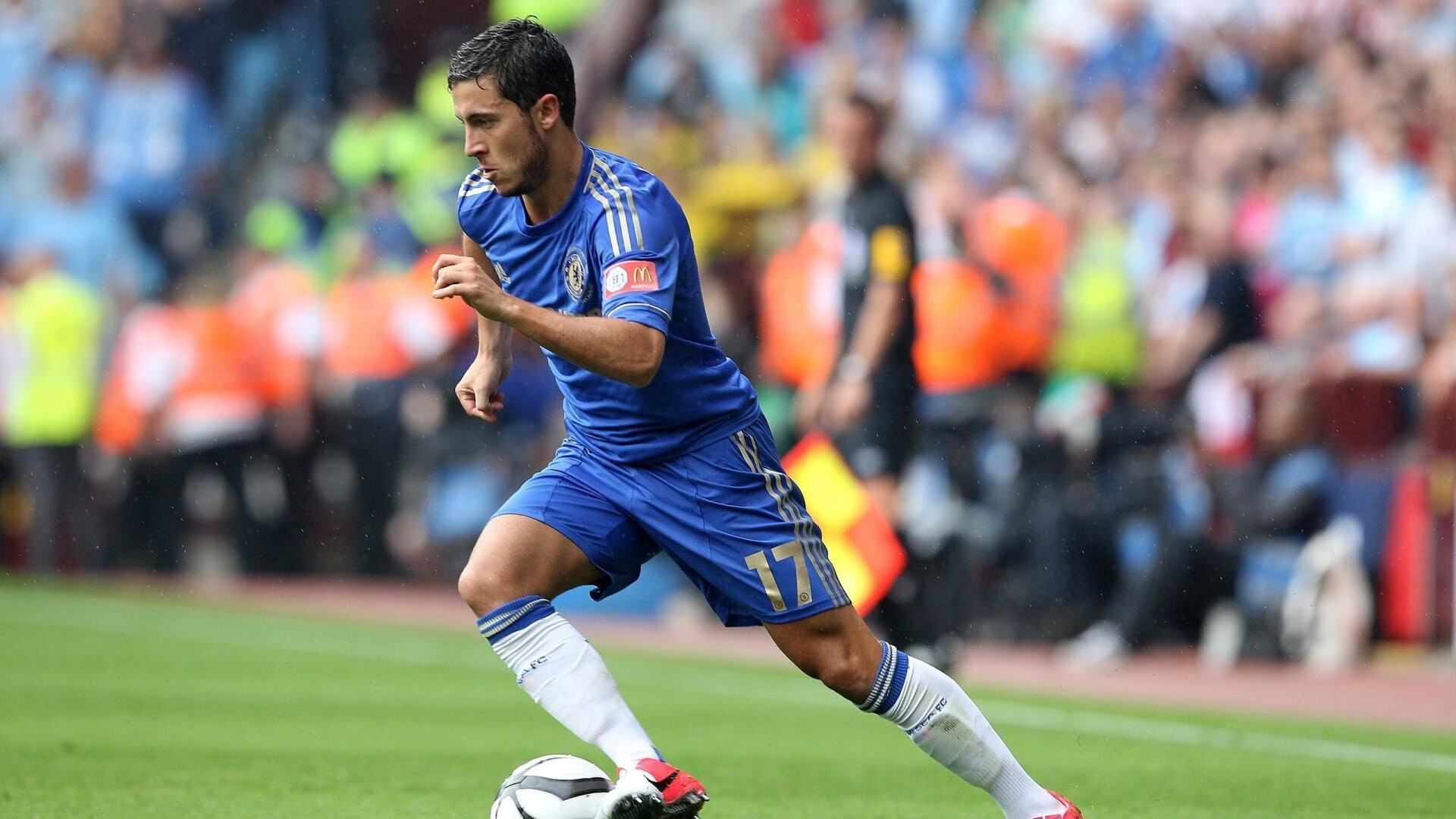 赛道上的唯一性，哈斯轻取索伯，拉塞尔高光背后的战术革命